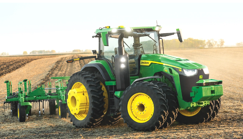 John Deere Turns to Starlink for Autonomous Tractor Connectivity