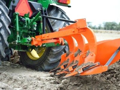 What are the types of plough?